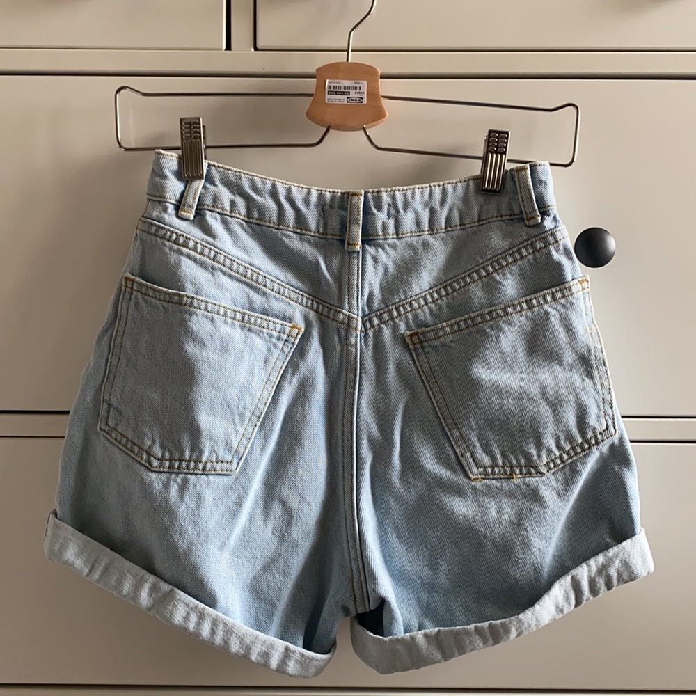 NA-KD High Rise Shorts - Picture 2 of 5